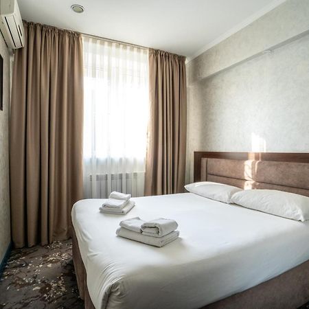 Hotel Mildom Express à Almaty Extérieur photo